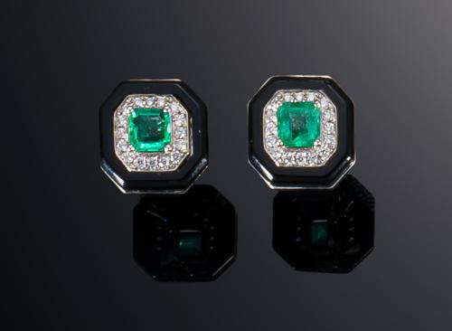 Pendientes con forma octagonal con esmeraldas y diamantes