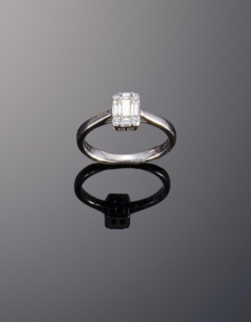 Anillo solitario con diamante