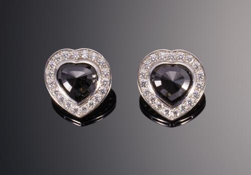 Pendientes con diamante negro talla corazón y diamante tall